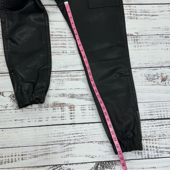 7 for All Mankind size 25 Coated Black Darted Boyfriend Jogger Jeans - Picture 12 of 14